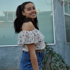 Meet your Posher, Kacie